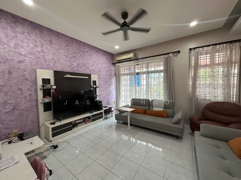 Rumah Berkembar untuk Dijual di Taman Bukit Jaya (Ulu Tiram) - Jason Khoo - Living Room - PropertyGuru.com.my