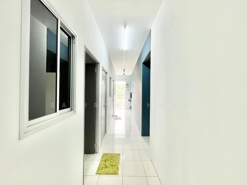 Apartment for Sale at Puncak Hijauan - Sabirin Ahmad - Corridor - PropertyGuru.com.my