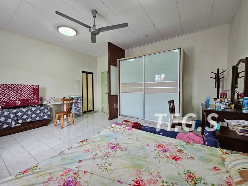 Terraced House for Sale in Bukit Rimau (Shah Alam) - Shawn Seow - Bedroom - PropertyGuru.com.my