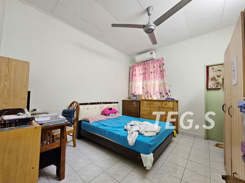 Terraced House for Sale in Bukit Rimau (Shah Alam) - Shawn Seow - Bedroom - PropertyGuru.com.my