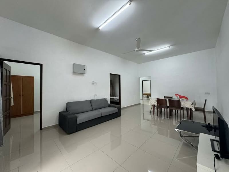 Bungalow for Rent in Skudai (Johor) - Serine Tan - Living Room - PropertyGuru.com.my