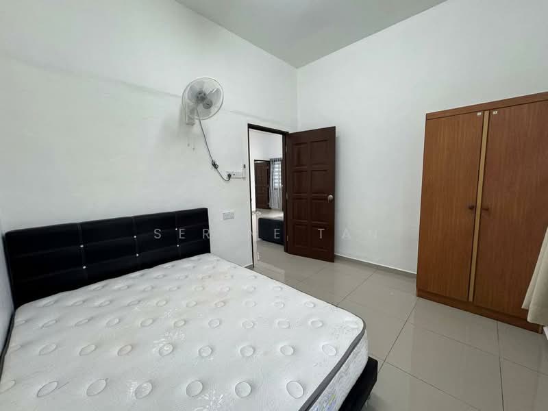 Bungalow for Rent in Skudai (Johor) - Serine Tan - Bedroom - PropertyGuru.com.my