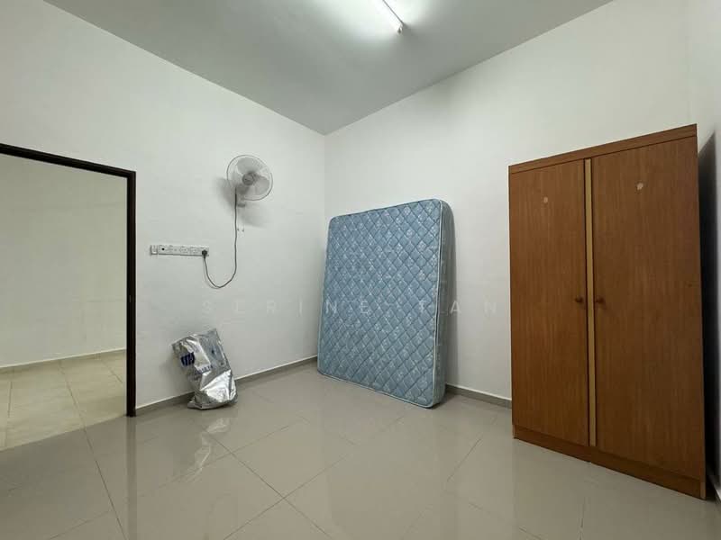 Bungalow for Rent in Skudai (Johor) - Serine Tan - Bedroom - PropertyGuru.com.my