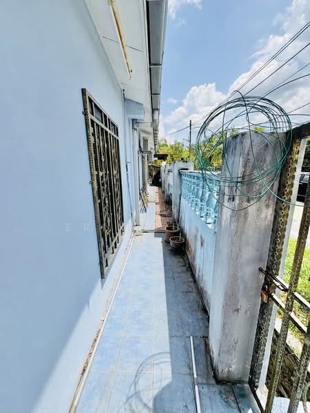 1-storey Terraced House for Sale in Taman Desa Bukit Bujang (Kuala Kubu Bharu) - Erin Yusof - PropertyGuru.com.my