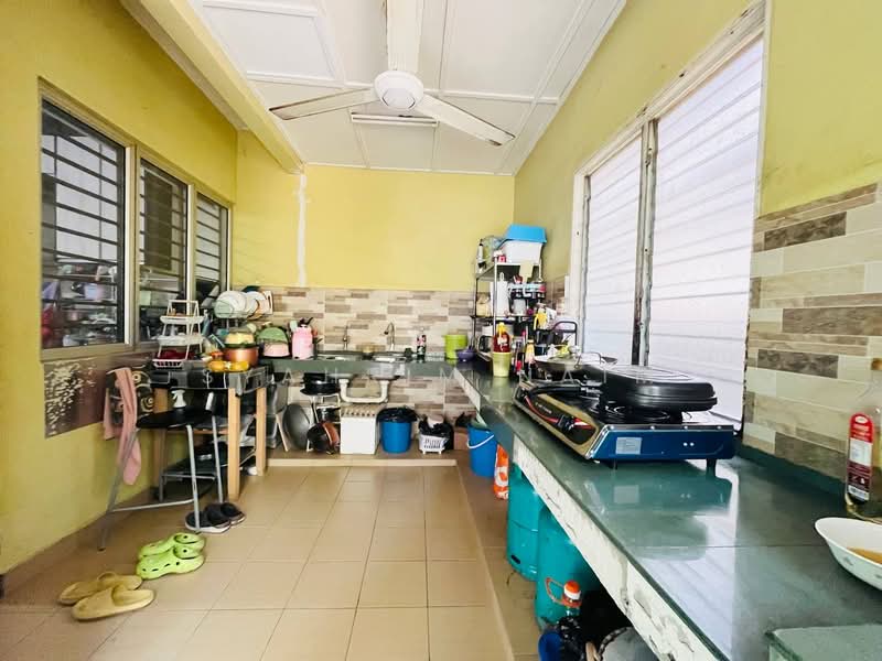 Semi-Detached House for Sale in Taman Desa Alam (Shah Alam) - Syahrim Naim - Kitchen - PropertyGuru.com.my