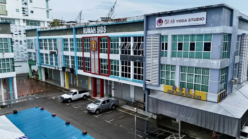 Shop for Sale in Kuching (Sarawak) - Sherene Kok - Exterior - PropertyGuru.com.my