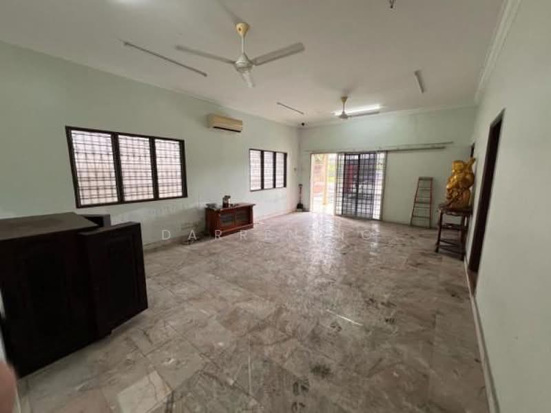 Bungalow for Sale in SS19 (Subang Jaya) - Darren Ng - Living Room - PropertyGuru.com.my