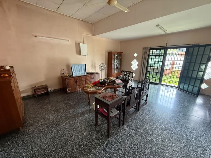 Semi-Detached House for Sale in Taman Canning (Ipoh) - Nicholas Lee - Living Room - PropertyGuru.com.my