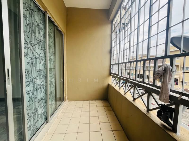 Townhouse for Sale in Shah Alam (Selangor) - Syahrim Naim - Balcony - PropertyGuru.com.my