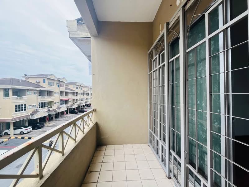 Townhouse for Sale in Shah Alam (Selangor) - Syahrim Naim - Balcony - PropertyGuru.com.my