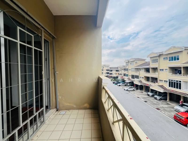 Townhouse for Sale in Shah Alam (Selangor) - Syahrim Naim - Balcony - PropertyGuru.com.my