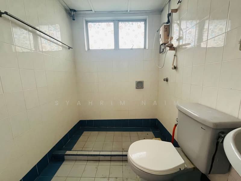 Townhouse for Sale in Shah Alam (Selangor) - Syahrim Naim - Bathroom - PropertyGuru.com.my