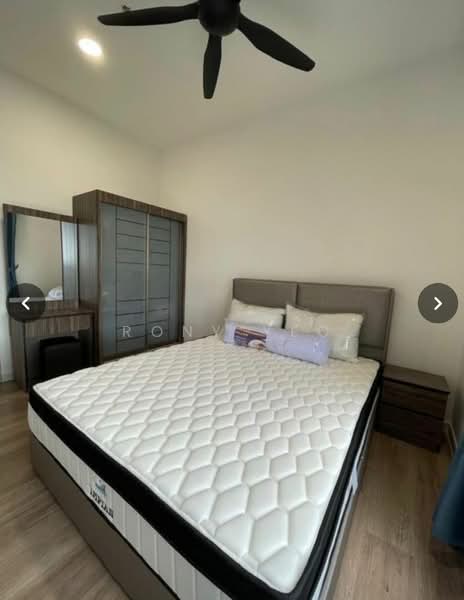 Servis Apartment untuk Dijual di Sunway Belfield - Rony Yeo - Bedroom - PropertyGuru.com.my
