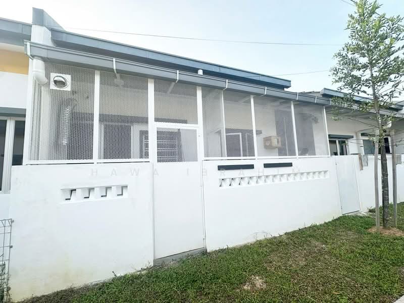 1-storey Terraced House for Sale in Dengkil (Selangor) - Hawa Ibrahim - Exterior - PropertyGuru.com.my