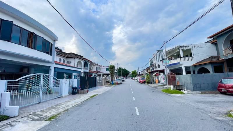 Terraced House for Sale in Taman Selayang Jaya (Selayang) - Erin Yusof - Exterior - PropertyGuru.com.my