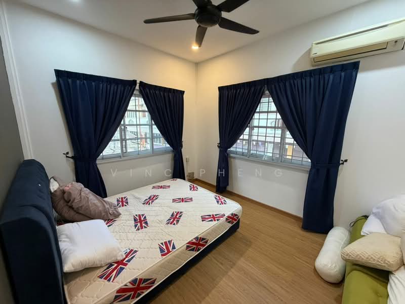 Bungalow for Rent in Ujong Pasir (Melaka) - Vinc Pheng - Bedroom - PropertyGuru.com.my