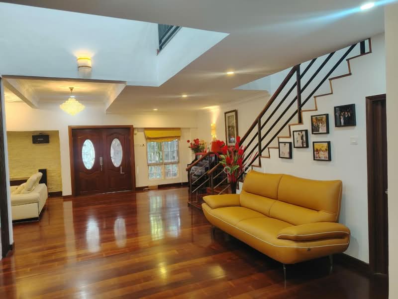 Rumah Berkembar untuk Dijual di Ukay Perdana (Ulu Kelang) - Linda Ooi - Living Room - PropertyGuru.com.my