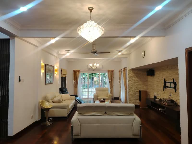 Rumah Berkembar untuk Dijual di Ukay Perdana (Ulu Kelang) - Linda Ooi - Living Room - PropertyGuru.com.my