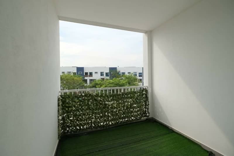 Townhouse for Rent in Sepang (Selangor) - Nurul Zyra - Balcony - PropertyGuru.com.my