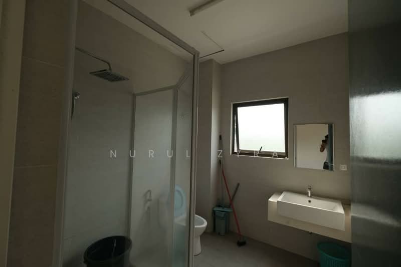 Townhouse for Rent in Sepang (Selangor) - Nurul Zyra - Bathroom - PropertyGuru.com.my