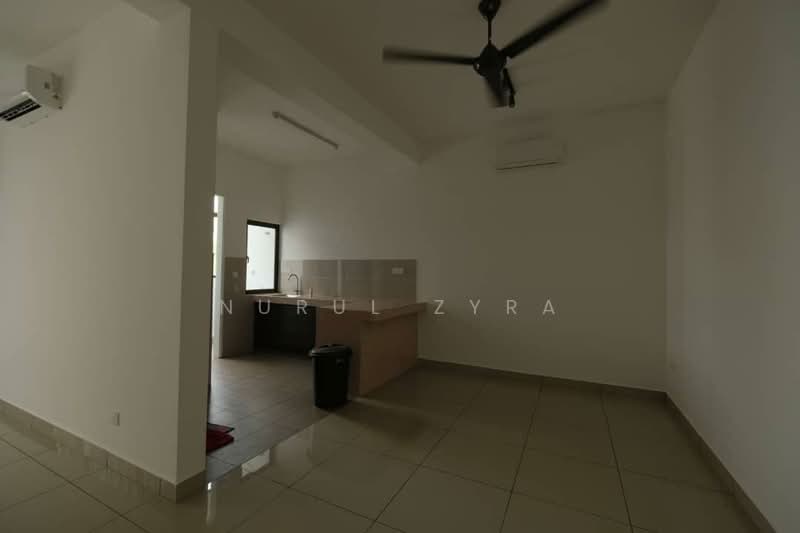 Townhouse for Rent in Sepang (Selangor) - Nurul Zyra - Kitchen - PropertyGuru.com.my
