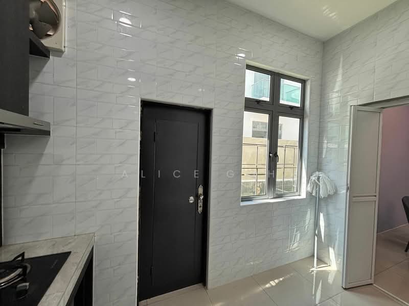 Cluster House for Sale in Taman Bukit Skudai (Skudai) - Alice Goh - Kitchen - PropertyGuru.com.my