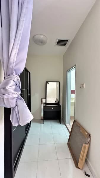 2-storey Terraced House for Rent in Taman Mount Austin (Tebrau) - Chris Lee - Corridor - PropertyGuru.com.my