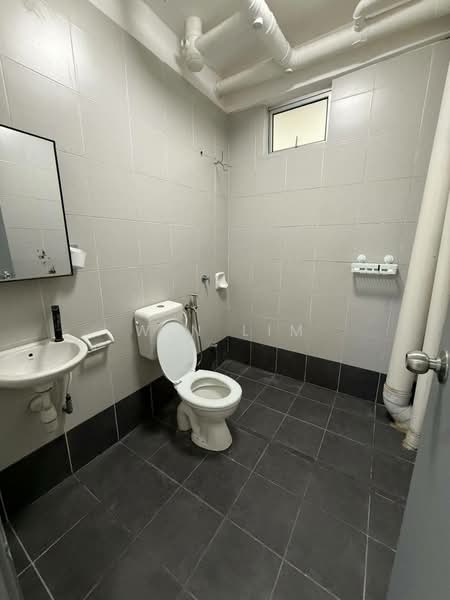 Apartment for Sale at Pangsapuri Pulai Mutiara - Win Lim - Bathroom - PropertyGuru.com.my