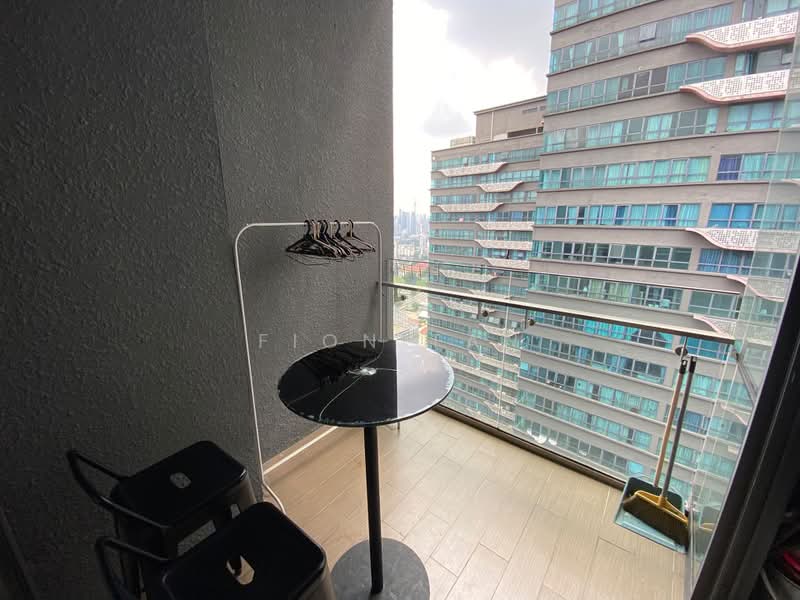 Servis Apartment untuk Disewa di The Elements - Fion Tan - Balcony - PropertyGuru.com.my