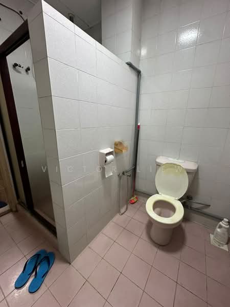 Rumah Teres untuk Dijual di Petaling Jaya (Selangor) - Victor Liew - Bathroom - PropertyGuru.com.my