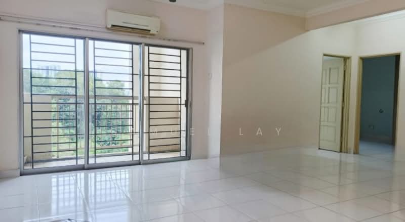 Apartment for Sale at Villa Pavilion - Samuel Lay - Living Room - PropertyGuru.com.my