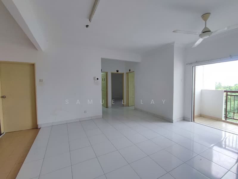 Apartment for Sale at Villa Pavilion - Samuel Lay - Living Room - PropertyGuru.com.my