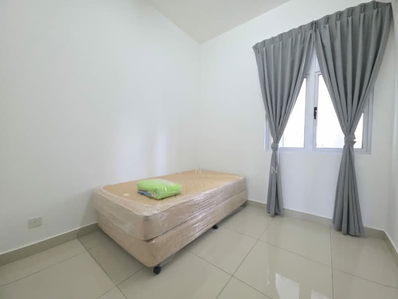 Servis Apartment untuk Disewa di Meridin Bayvue @ Sierra Perdana - Shereen Wong - Bedroom - PropertyGuru.com.my