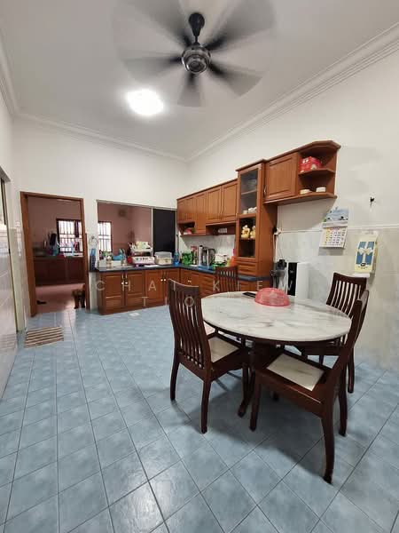 2-storey Terraced House for Sale in Taman Haji Ahmad (Kuantan) - Chai Kiew Tiong - Kitchen - PropertyGuru.com.my