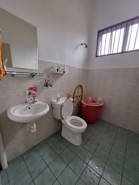 2-storey Terraced House for Sale in Taman Haji Ahmad (Kuantan) - Chai Kiew Tiong - Bathroom - PropertyGuru.com.my
