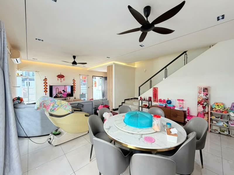 Cluster House for Sale in Setia Tropika (Johor Bahru) - Alice Goh - Living Room - PropertyGuru.com.my
