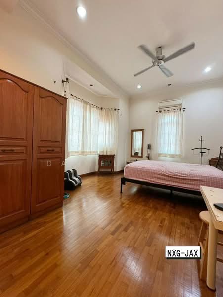 Bungalow for Sale in Taman Eng Ann (Klang) - Daniel Kok - Bedroom - PropertyGuru.com.my
