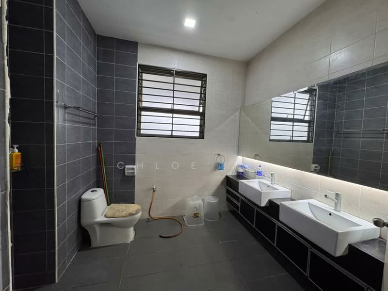 Rumah Berkembar untuk Dijual di Skudai (Johor) - Chloe Lai - Bathroom - PropertyGuru.com.my