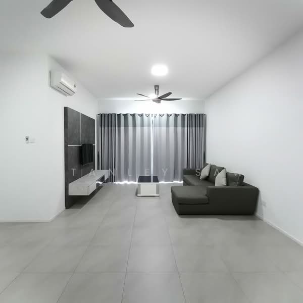 Condominium for Sale at Mira Residence - Stanley Saw - Living Room - PropertyGuru.com.my