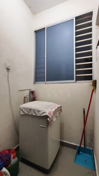 Pangsapuri untuk Dijual di Residensi Warnasari 2 - Ashiken Mudzrin - PropertyGuru.com.my