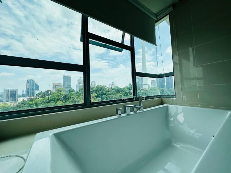 Servis Apartment untuk Dijual di Suasana Bukit Ceylon / Raja Chulan Residences - Shafiq Muttalib - Bathroom - PropertyGuru.com.my