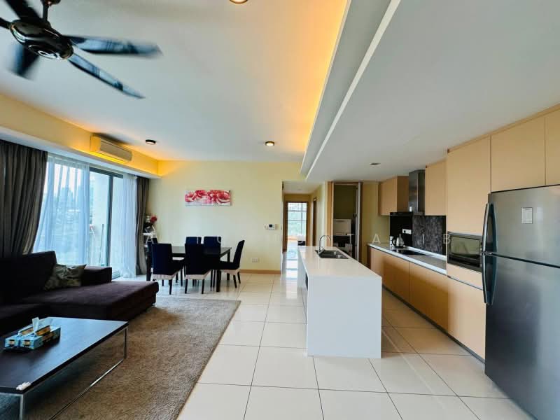 Servis Apartment untuk Dijual di Suasana Bukit Ceylon / Raja Chulan Residences - Shafiq Muttalib - Living Room - PropertyGuru.com.my