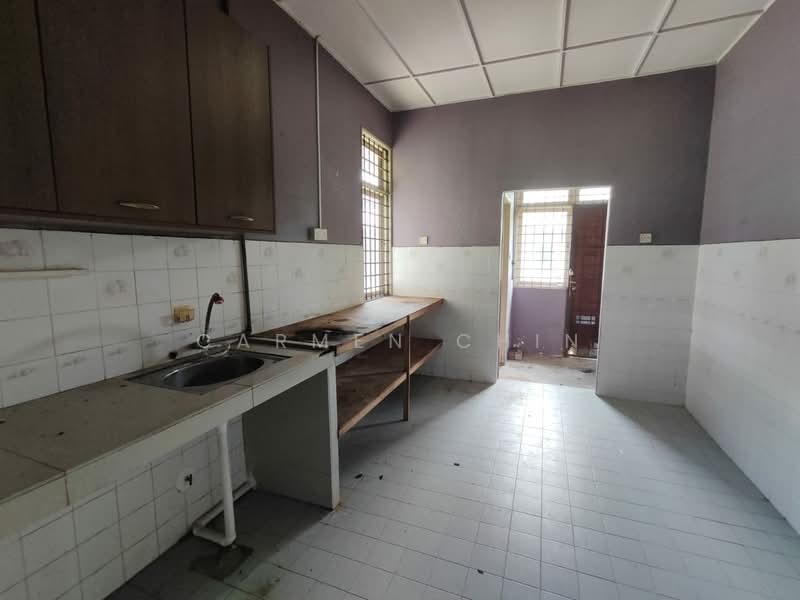 Rumah Banglo untuk Dijual di Rawang (Selangor) - Carmen Chin - Kitchen - PropertyGuru.com.my