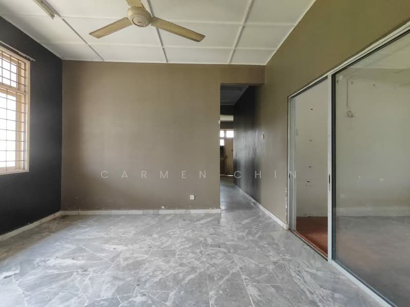 Rumah Banglo untuk Dijual di Rawang (Selangor) - Carmen Chin - Living Room - PropertyGuru.com.my