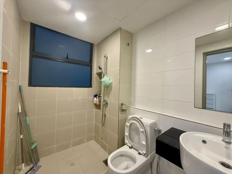 Service Residence for Rent at Residences @ 1 Tebrau - Beyny Gan - Bathroom - PropertyGuru.com.my