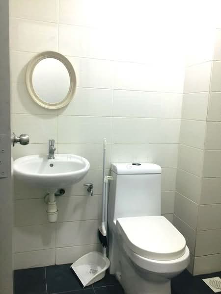 Servis Apartment untuk Dijual di Silk Residence - Chin Chee Meng - Bathroom - PropertyGuru.com.my