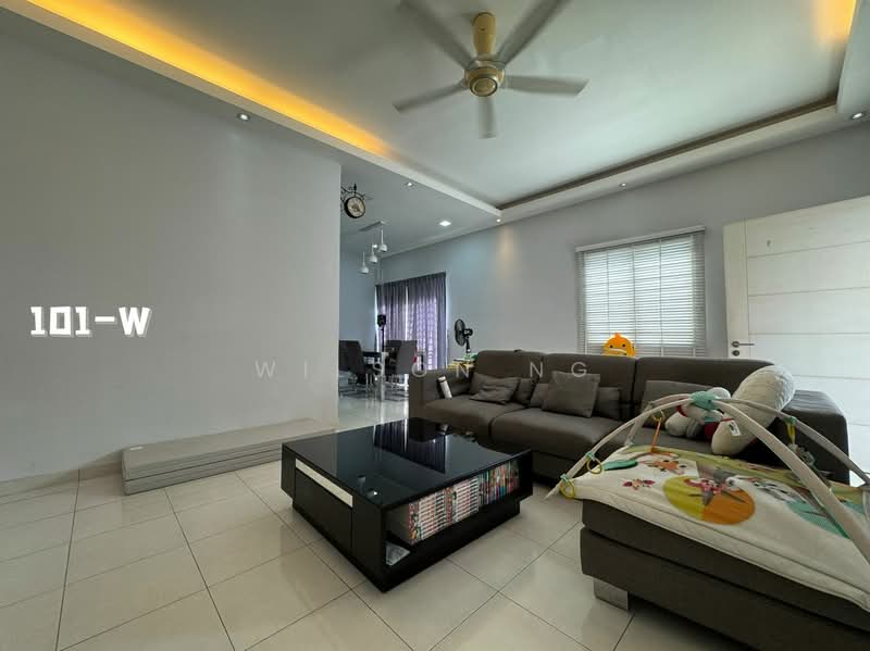 Rumah Teres 2 Tingkat untuk Dijual di Setia Indah (Setia Alam) - Wilson Ng - Living Room - PropertyGuru.com.my