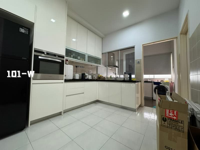Rumah Teres 2 Tingkat untuk Dijual di Setia Indah (Setia Alam) - Wilson Ng - Kitchen - PropertyGuru.com.my