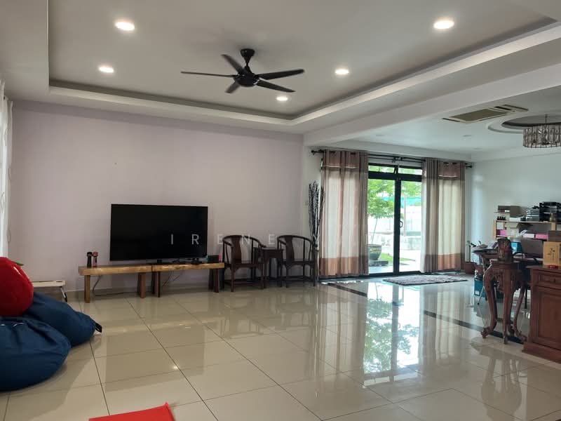 Rumah Teres 2 Tingkat untuk Dijual di Elmina (Shah Alam) - Irene Yap - Living Room - PropertyGuru.com.my