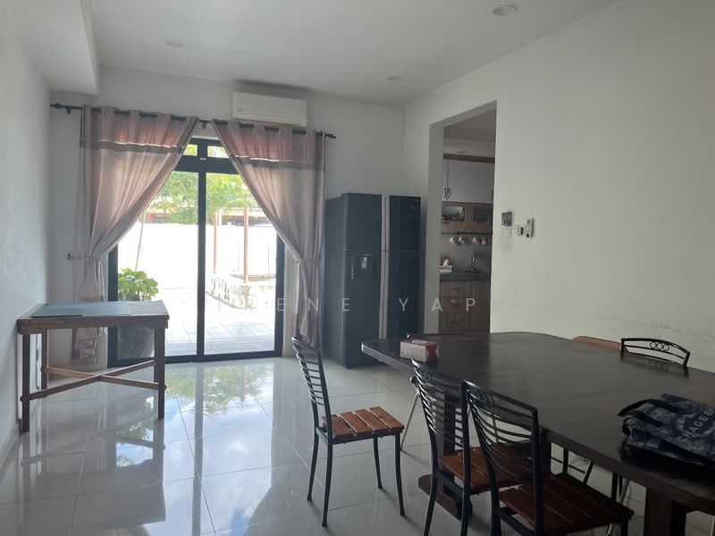 Rumah Teres 2 Tingkat untuk Dijual di Elmina (Shah Alam) - Irene Yap - Dining Room - PropertyGuru.com.my